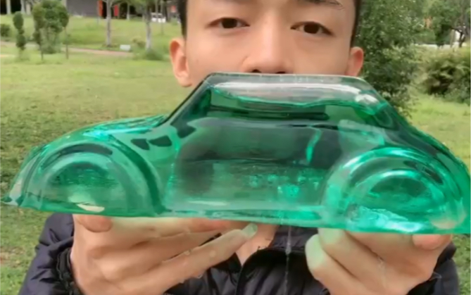 绿色小气车