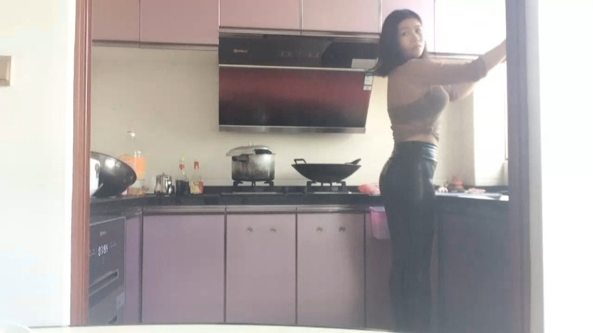 老平台 熊猫TV直播 Flora华女 2017 11月 29日 厨房皮裤