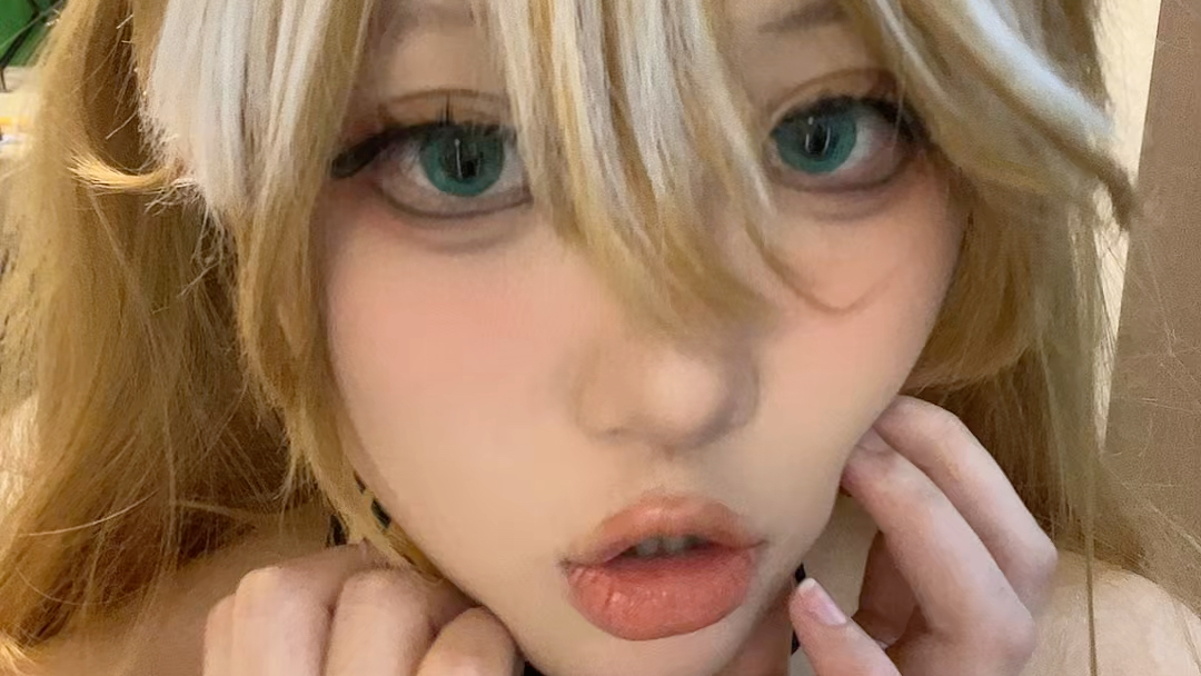 Poor thing, I was so anxious to see me just show my head live