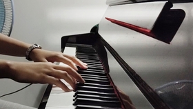 experience钢琴曲谱子_初学钢琴曲简单的谱子