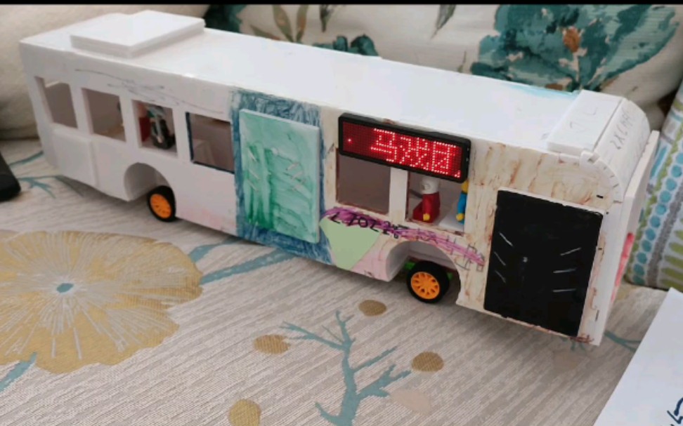 (简易) 模型 公交车 电显