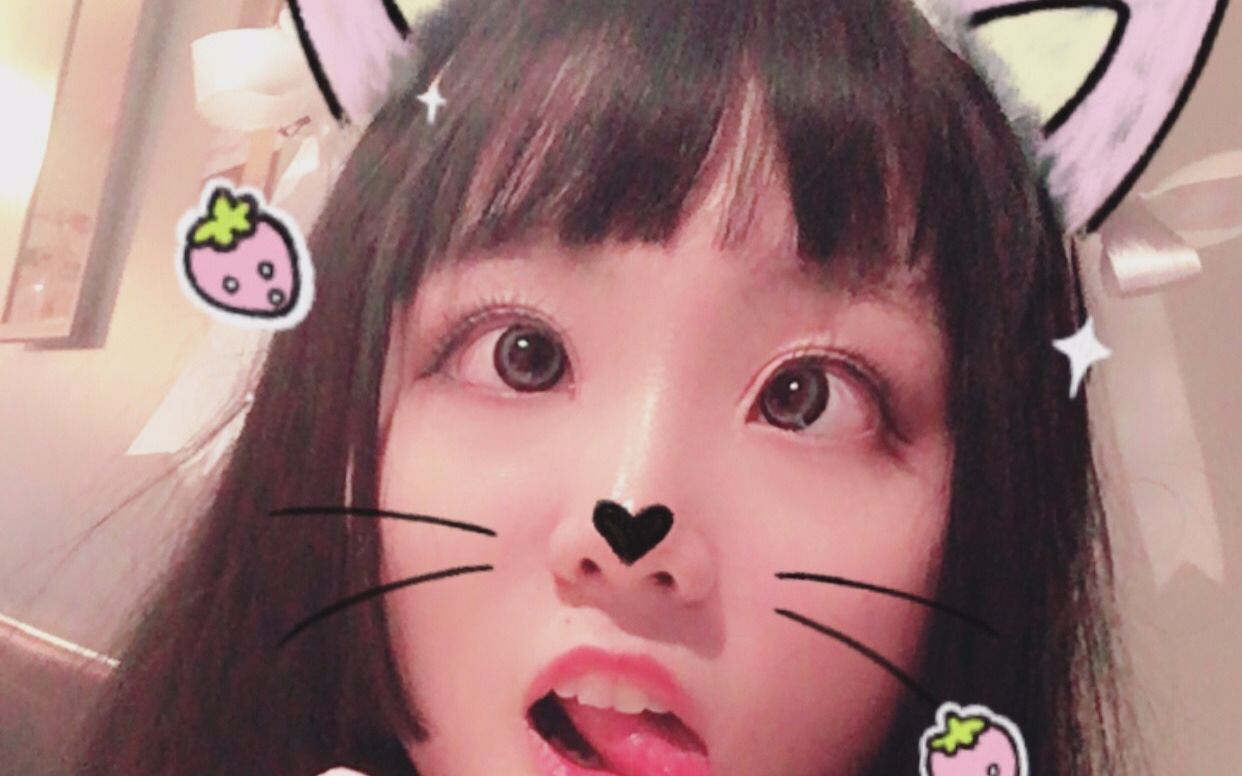 我在中考看到了一个小姐姐但是没有要到qq,现在很想她