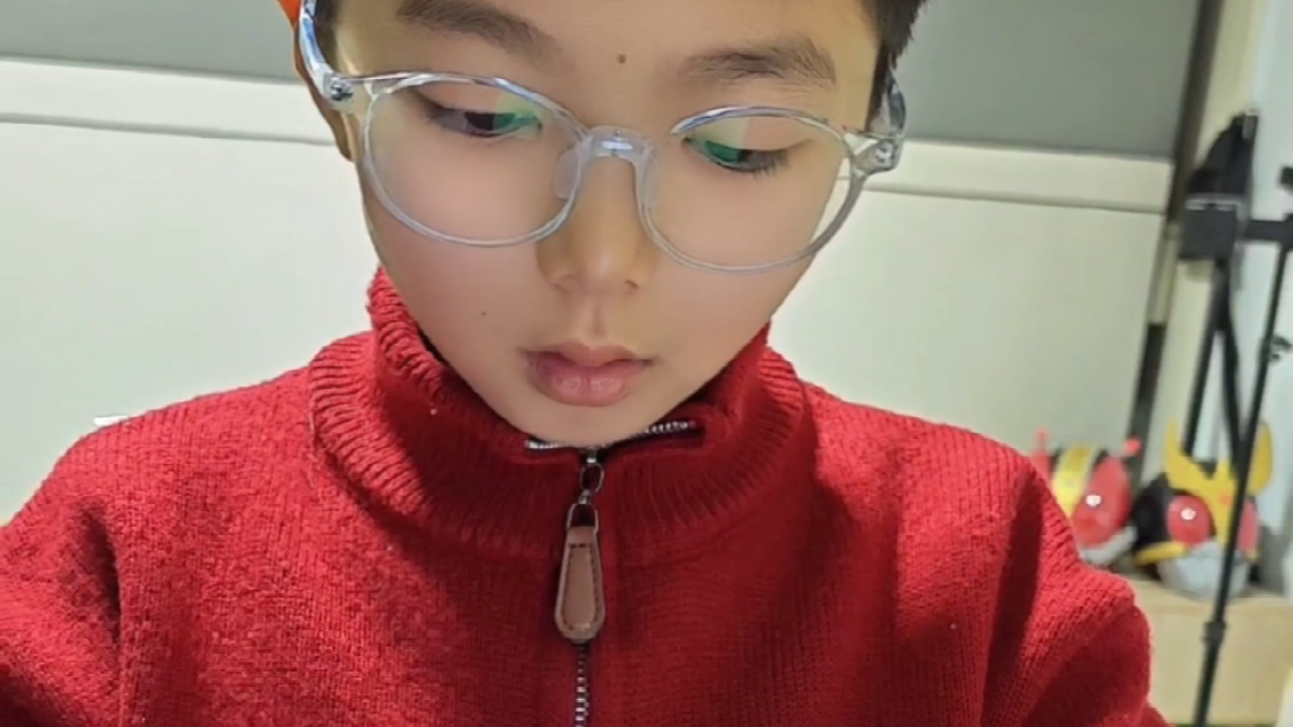 哥哥姐姐可以给我推荐一些动漫吗