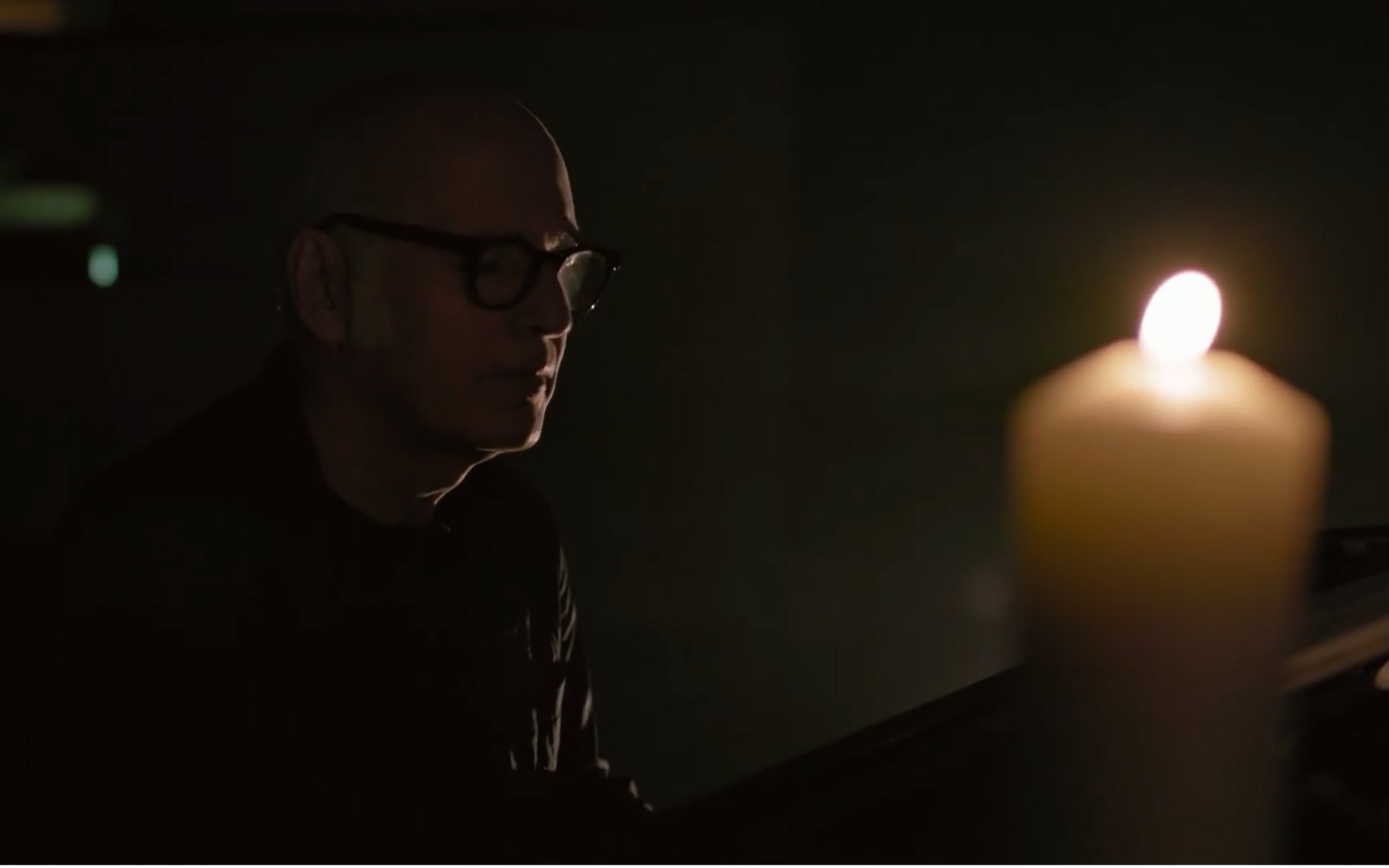 ludovico einaudi - fly - live for wwf s earth hour 2016