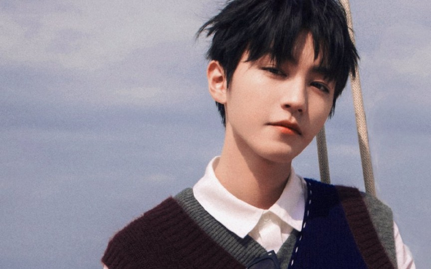 王俊凯恰好是少年主题曲foreveryoung王俊凯单人cut歌手王俊凯来拯救
