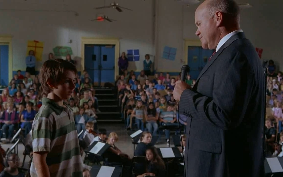 【越哥】男孩患怪病，竟发出狗叫声！校长只用几句话就改变了他的一生！