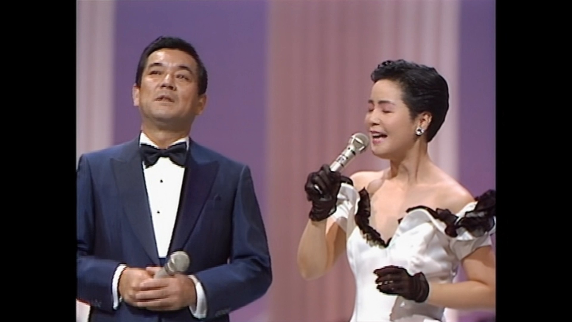 【共唱昭和经典】邓丽君 & 加山雄三 - 時の流れに身をまかせ 1988.10.29