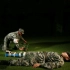 小腿骨折卷式夹板固定法-新兵军事训练教学-《条令条例》