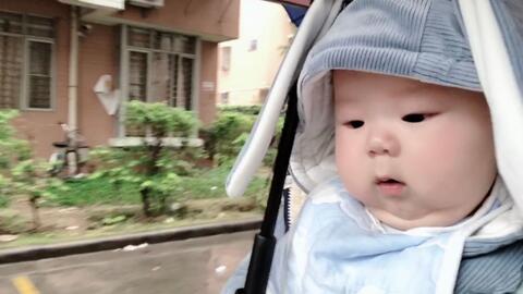 宝宝的睡前表演 d65db34f257585b9a4fc5b2e6e26e288c7a75d3f.jpg@480w_270h_1c