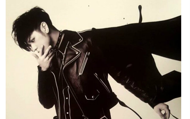 【末吉秀太】 (AAA) - solo歌曲试听视频在线观