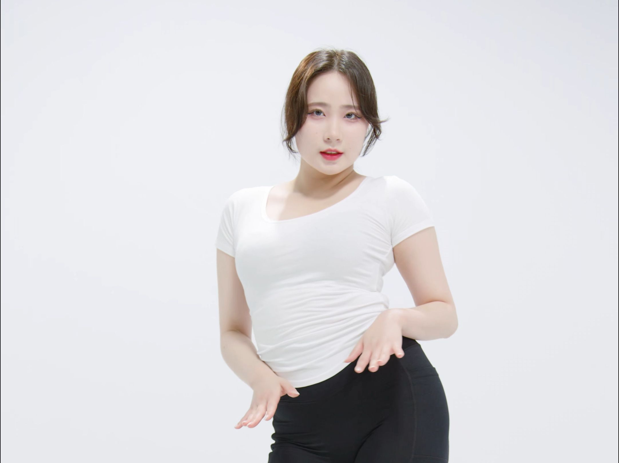 郑仁 stickystikcy 220519