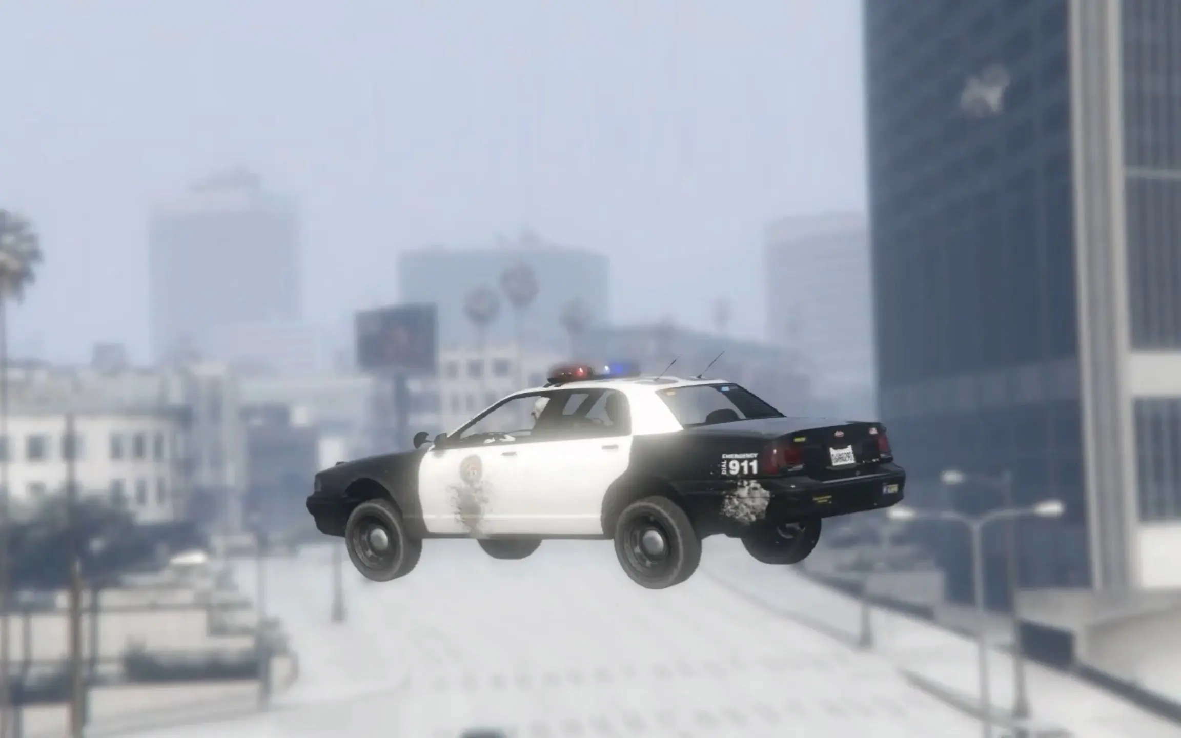 (gtaol)如何借lspd的cv