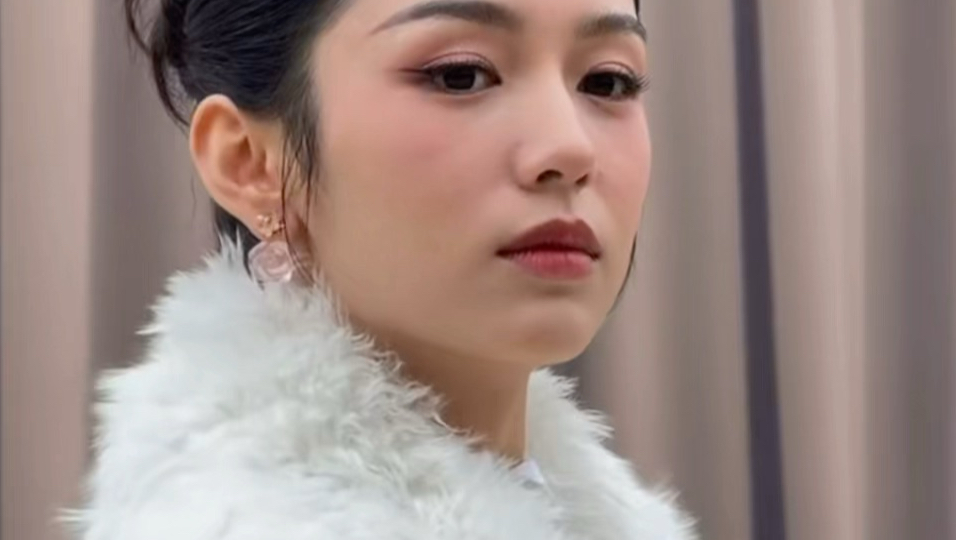 【周也】白皮草大姐大