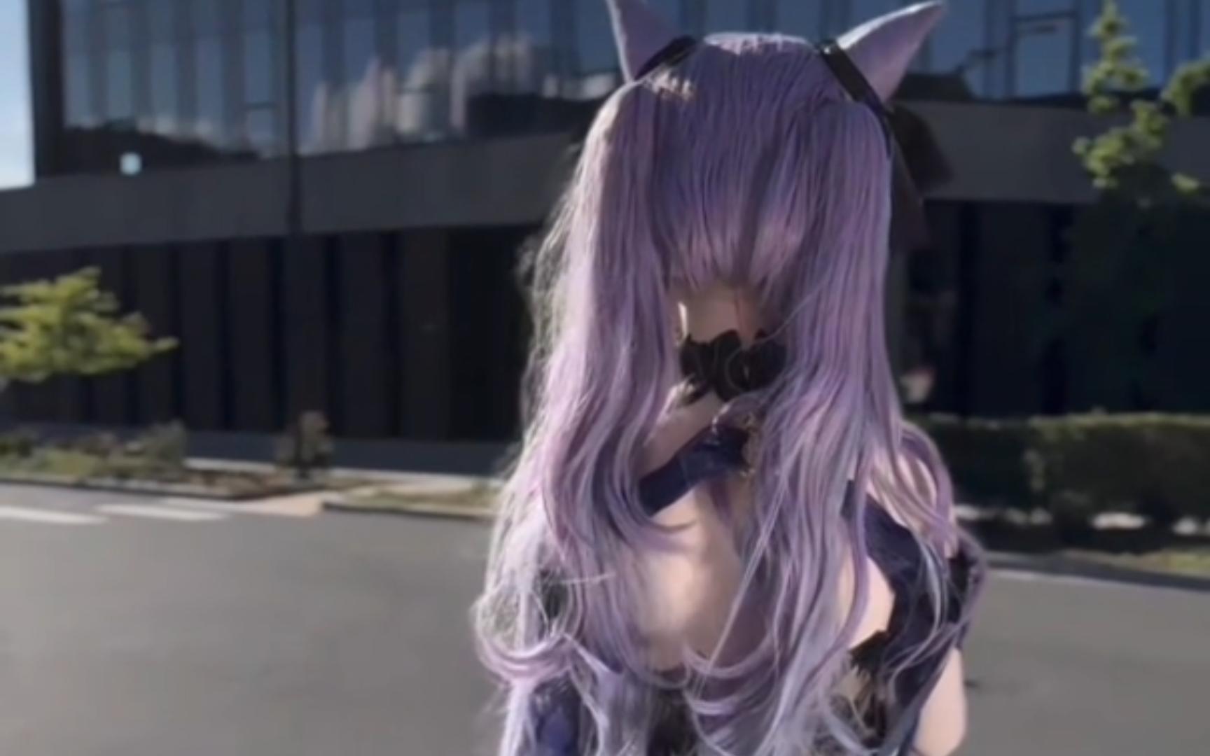 When will you come back? Hara Kagari cos.