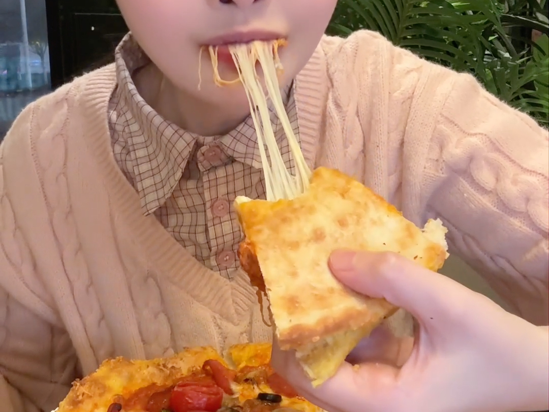 【小石奶凶】90分钟爽吃必胜客自助餐！