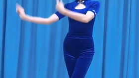 最简单的手势舞 d855c19455253bf1cadc55851ec3bd3e47ca0fcb.jpg@280w_158h_1c_100q.jpg