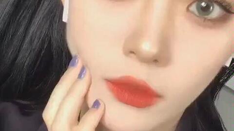 美瞳新手选什么颜色好看,美瞳新手选什么颜色好看点