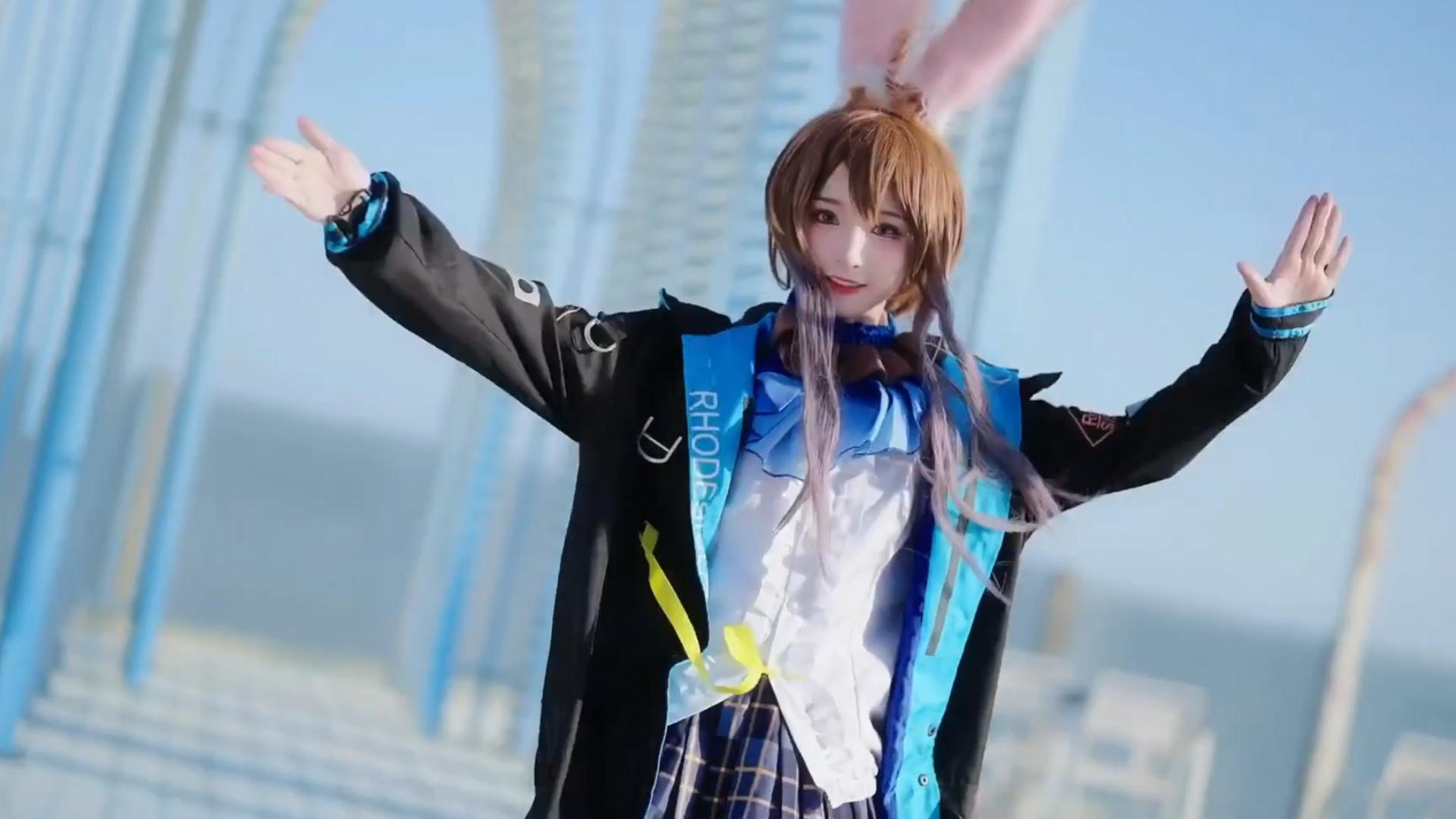 [QCos]Arknights Amiya Cosplay (2)