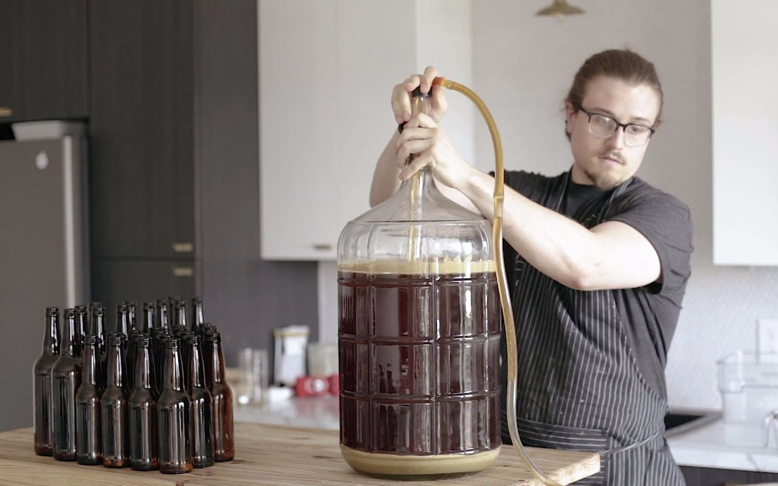 How To Brew Your First Homemade Beer_哔哩哔哩_bilibili