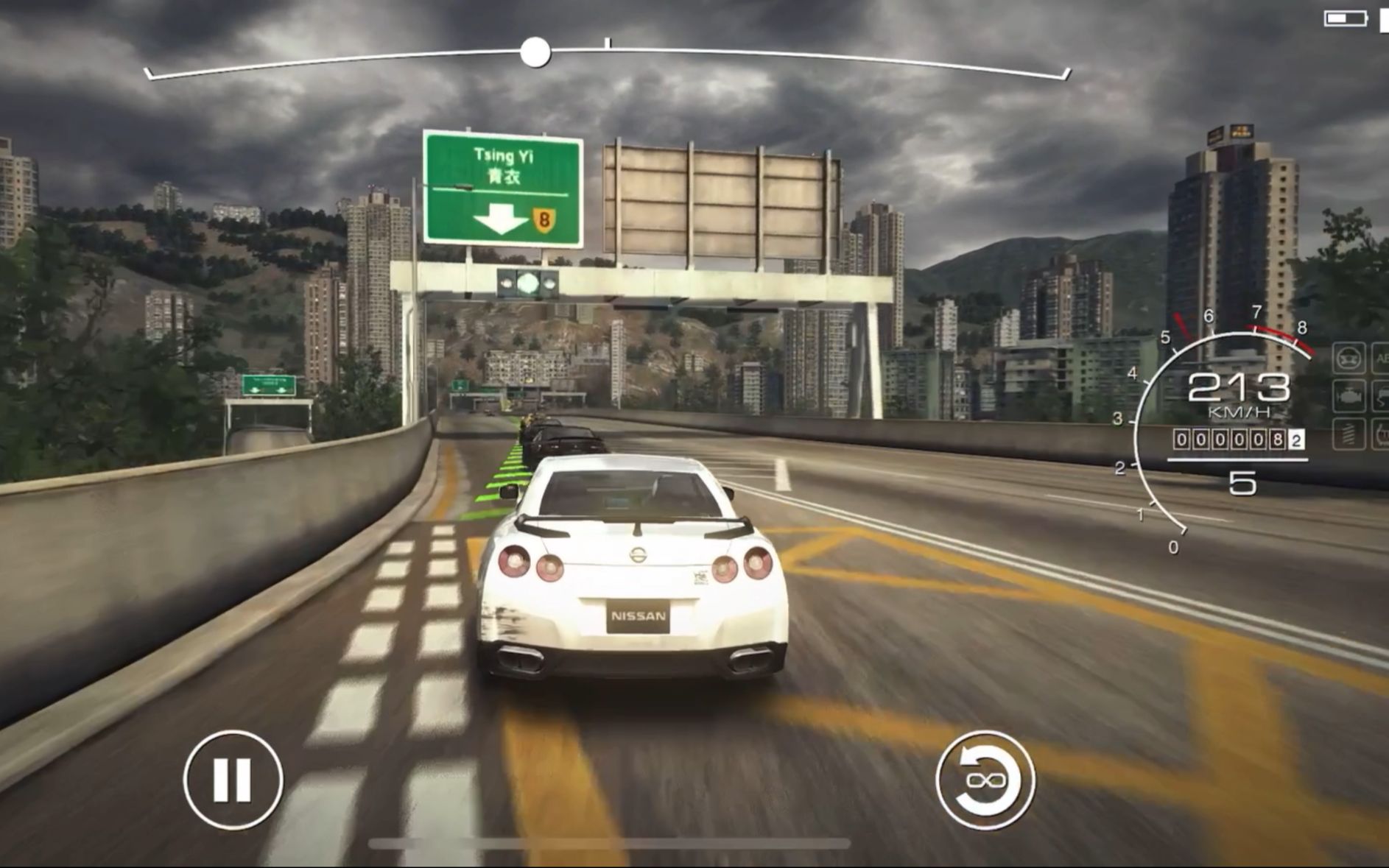 iOS平台《GRID Aupostort》超级房车赛 A17Pro最高画质演示