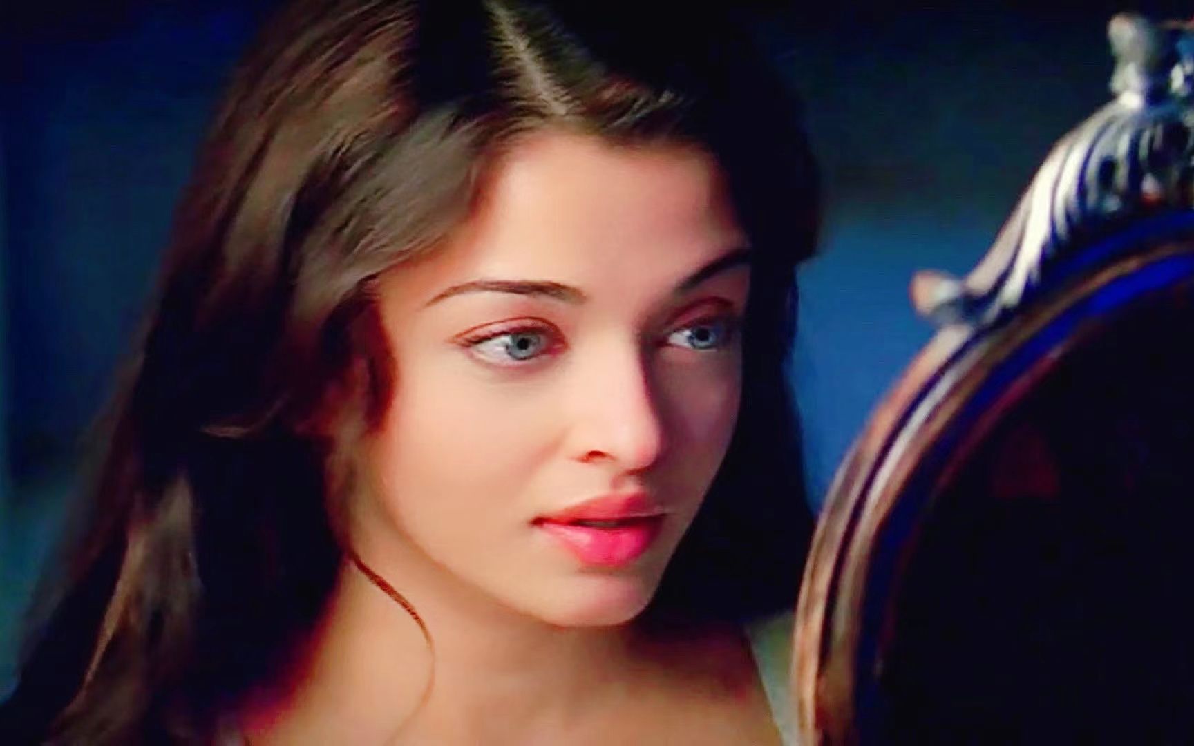 不愧是印度的第一美人，只一眼便沦陷！满屏荷尔蒙的印度电影《勒克瑙之花》