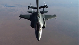 飞机加油口一般在哪里 daa7f88b1c804bdd65baf2eccd74bb38854c73c0.jpg@280w_158h_1c_100q.jpg