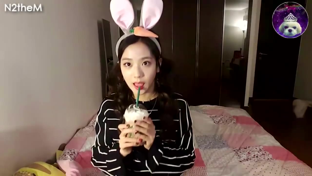 【blackpink】看我jisoo小姐姐喝东西~a video of jisoo drinking