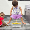 糟糕，小姐姐尿裤子啦