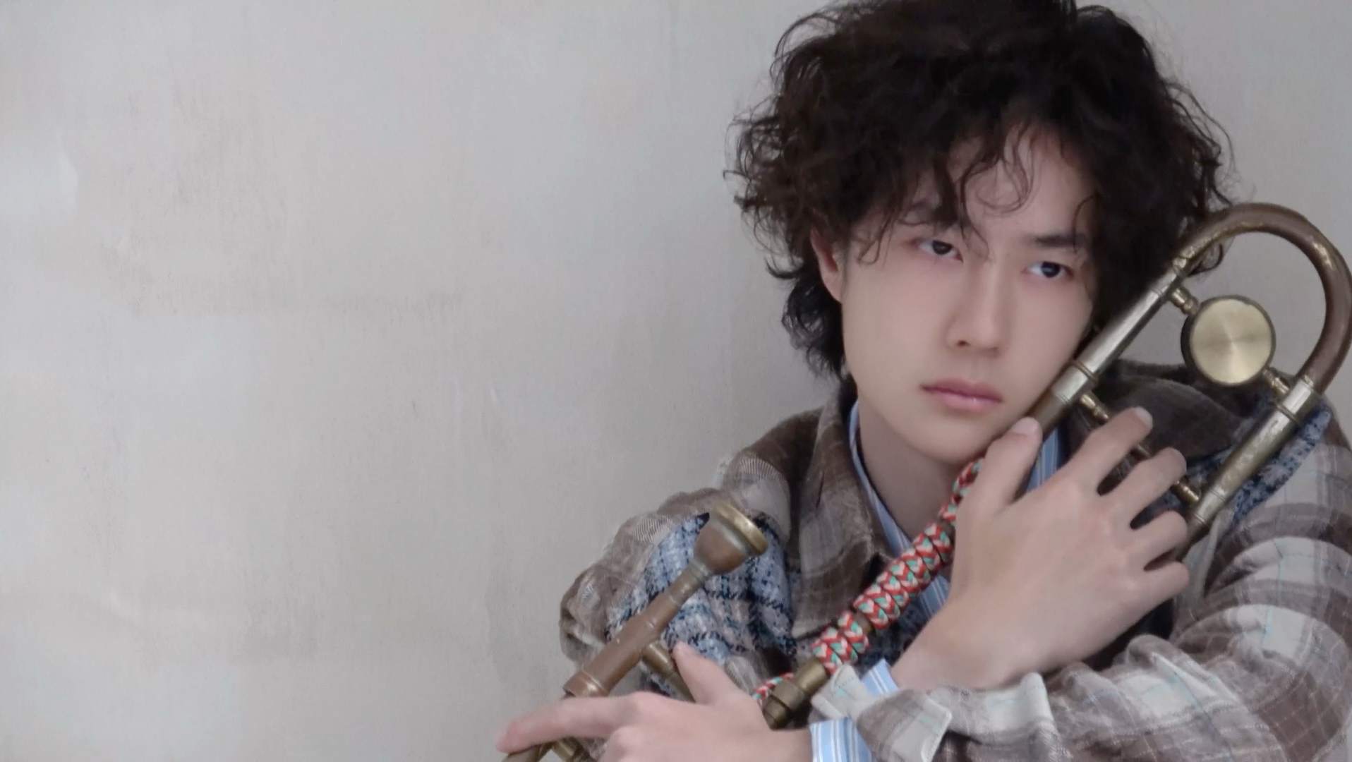 【王一博】《T》中文版12月刊封面拍摄花絮