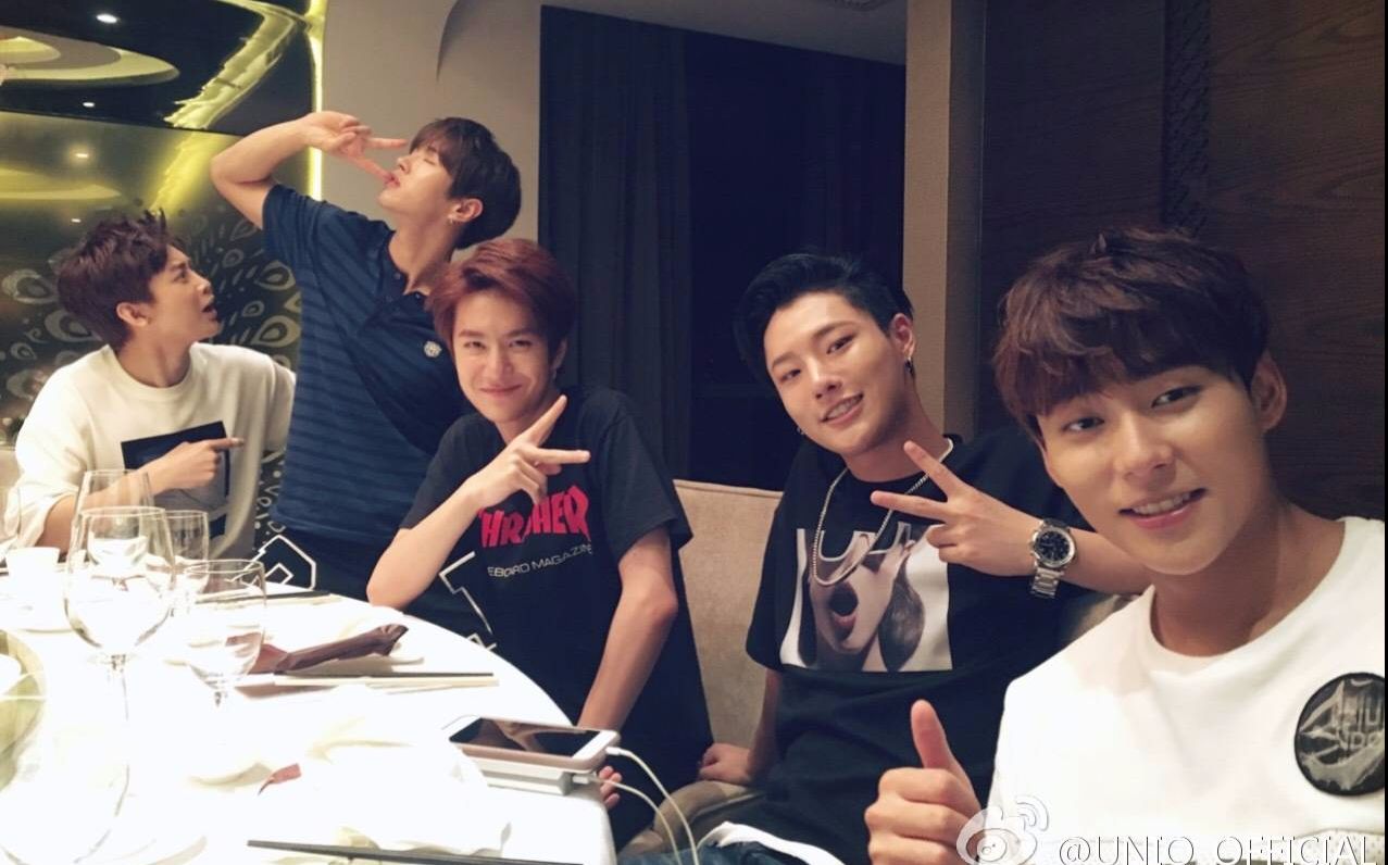 uniq-love me like you do