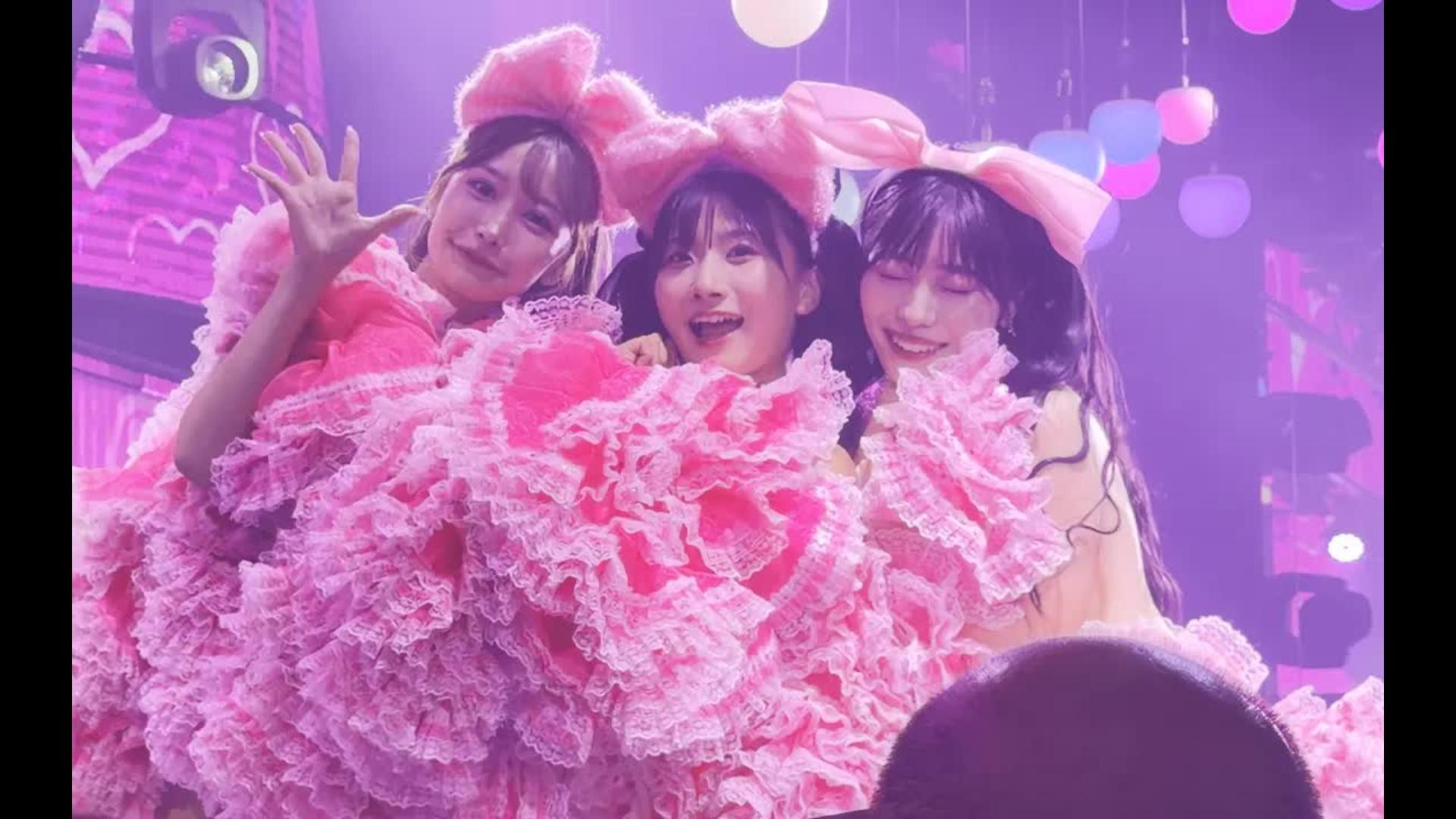 六本木のROKUSAN ANGEL「Love Me Like You」（ Futaba,Rumi,Tsubaki）