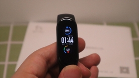 小米手环5怎么充电是正确的 dc1c9d3757c4cf27ab003c7be214a785b78cfcd2.jpg@280w_158h_1c_100q.jpg