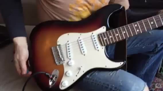 21p】fender高速公路这型号据说是硝基漆有人拿来改装后说赛mb 搬来大家 正規通販安い fender 1995年 USA エレキギター