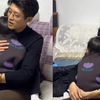 女孩因作业太多写到崩溃，见爸爸回家扑进怀里委屈哭诉，妈妈笑疯
