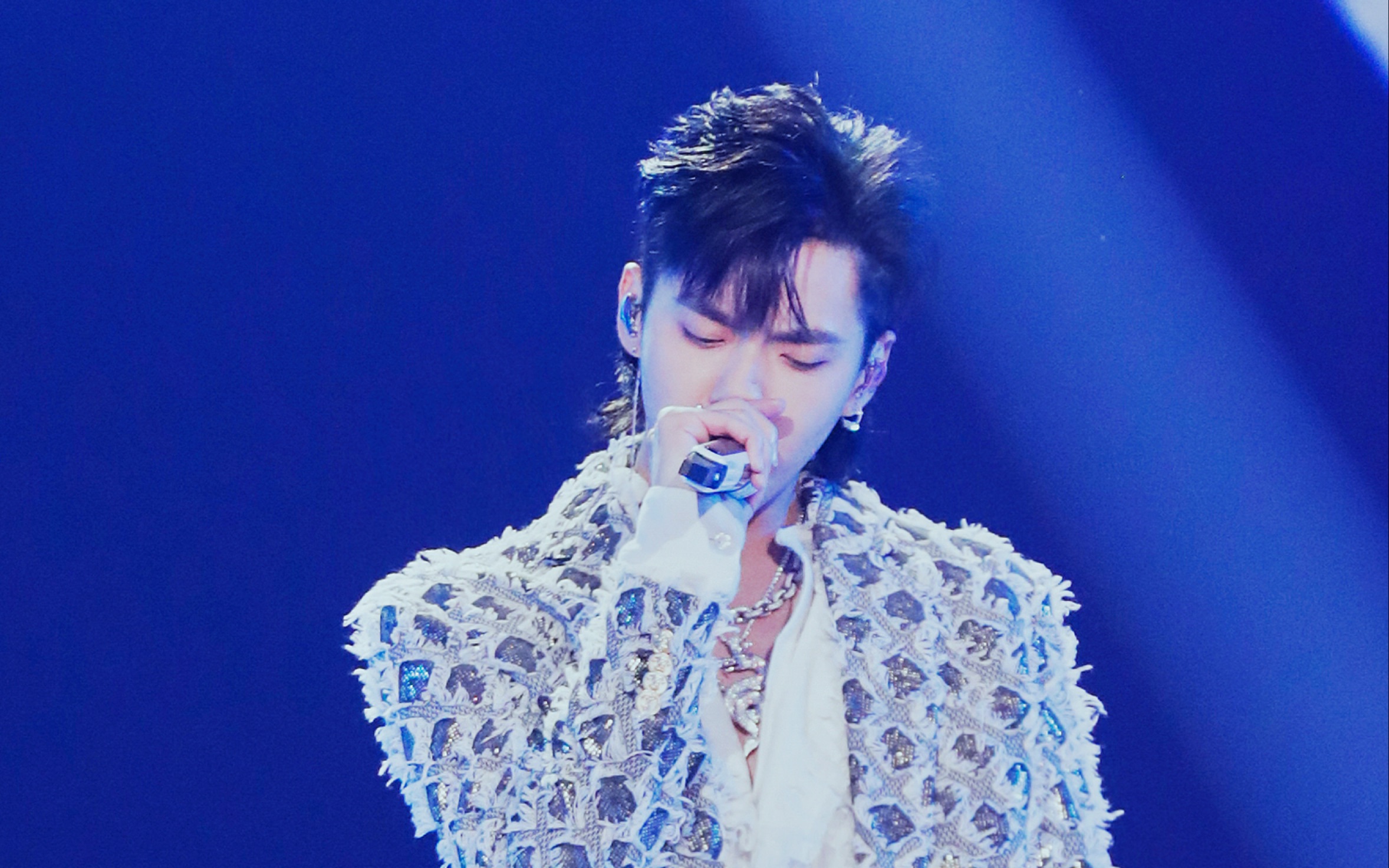 【吴亦凡】181201 尖叫之夜 november rain 现场