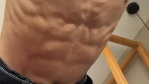 塔沟小胡腹肌抗打第1季16分钟