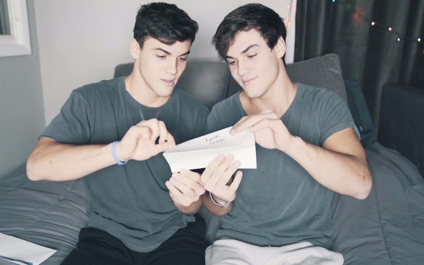 【dolan twins】中字 加戏双胞胎之我们是什么双胞胎之迷之测试