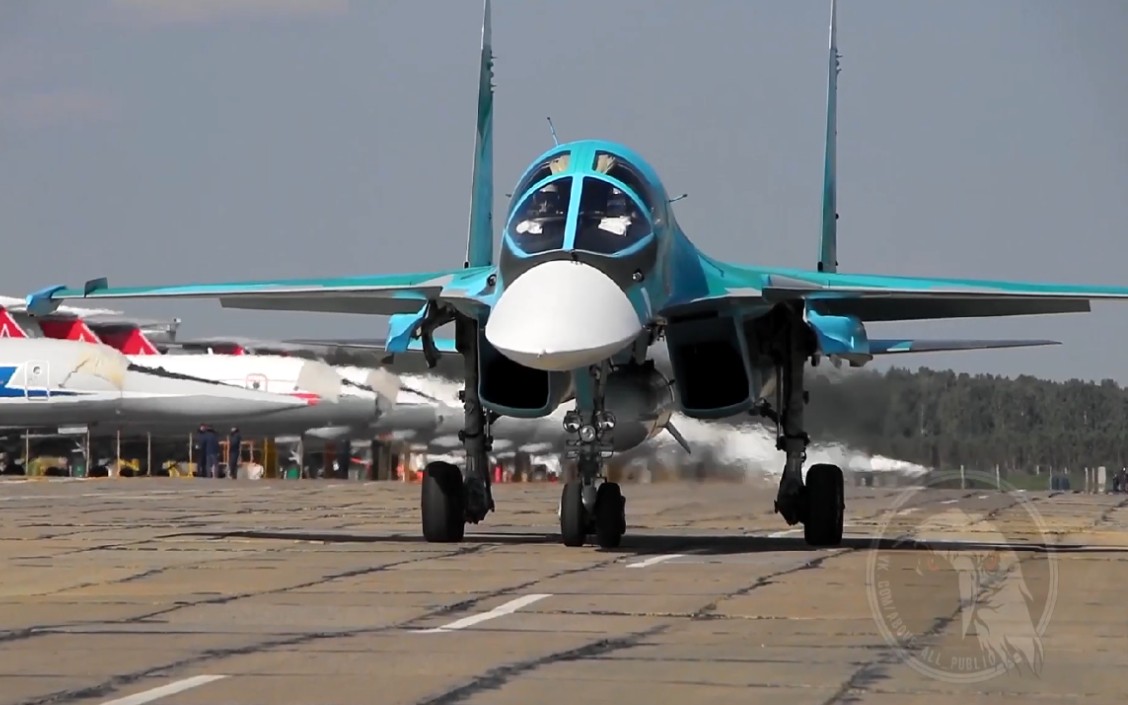 【听歌，看飞机】俄罗斯空天军苏-34战斗轰炸机