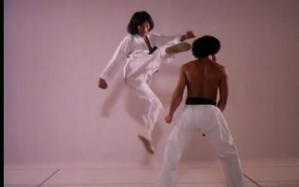 【教学】 黄正利腿法教学 the art of high impact kicking (1981)