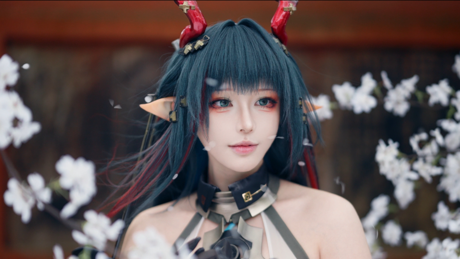 千树万树 梨 花 开