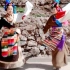 甩水袖跳原生态弦子舞的藏族姐妹