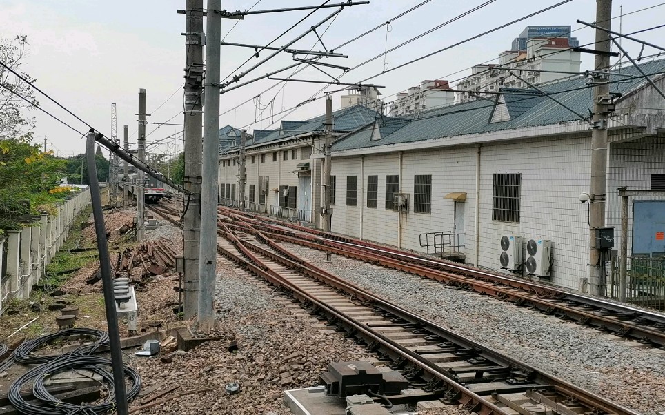 上海地铁1号线0130伪八进入莘庄站富锦路站方向