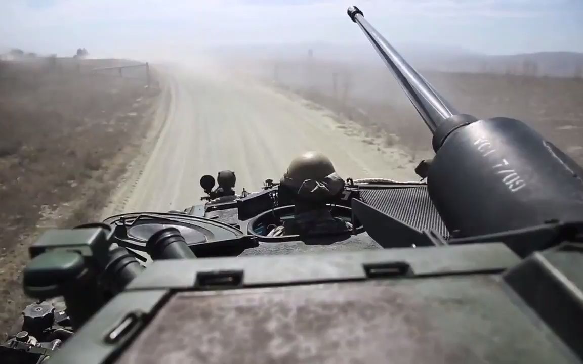 【坦克战车】- 第一人称驾驶LAV-25装甲车