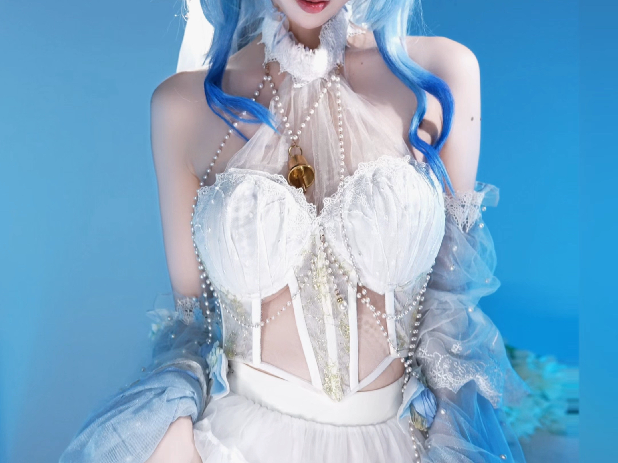 Play the disk. - Spit the knife.