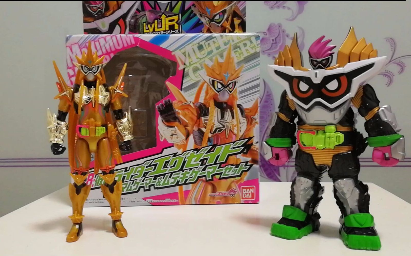 lvur18 假面骑士ex-aid 无敌玩家