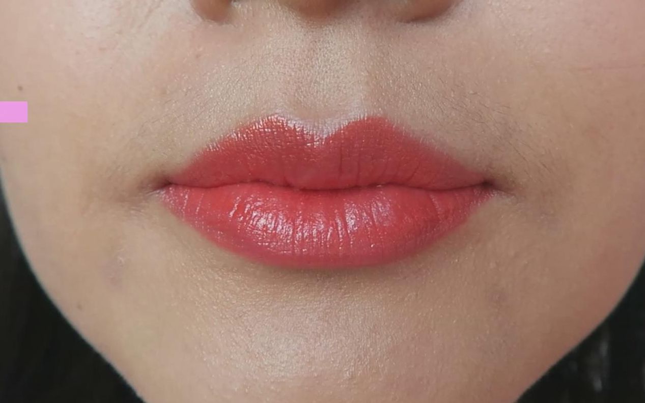 mac dozen carnations