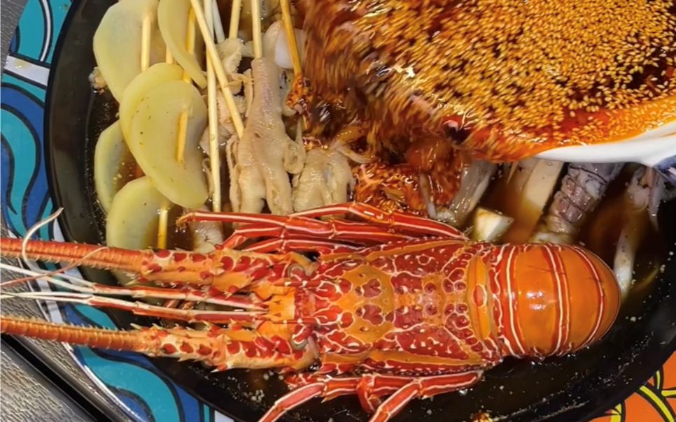 泰国吃一顿地道四川麻辣鲜香的海鲜钵钵鸡天花板是什么感觉