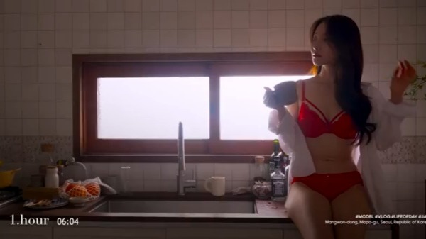 [4K] 新女友 💕 周末下午女友的日常 _ 内衣造型