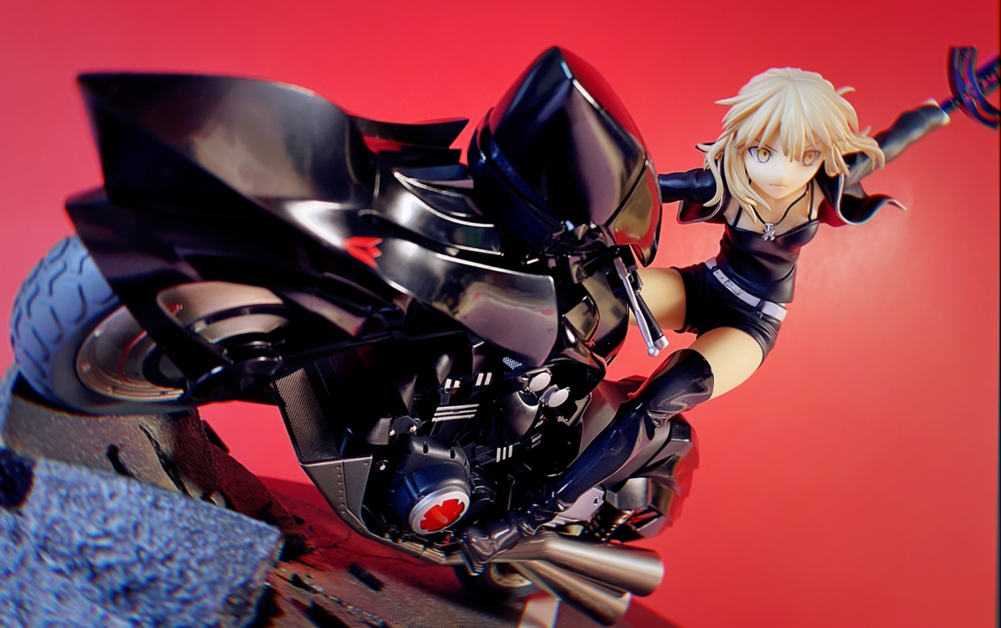 手办开箱 Fate Grand Order Gsc奸笑社黑saber Alter 阿尔托莉雅摩托手办开箱展示 哔哩哔哩 つロ干杯 Bilibili