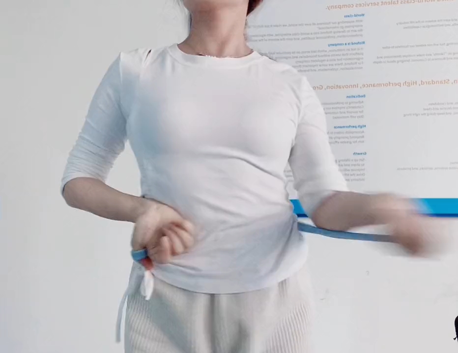 This is how to relieve back pain and improve hunchback.